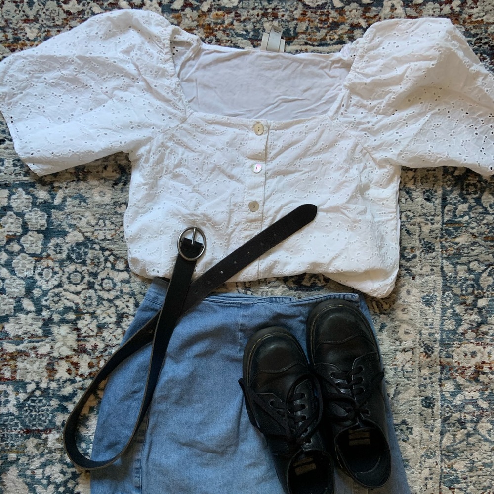 PUFF SLEEVE BLOUSE